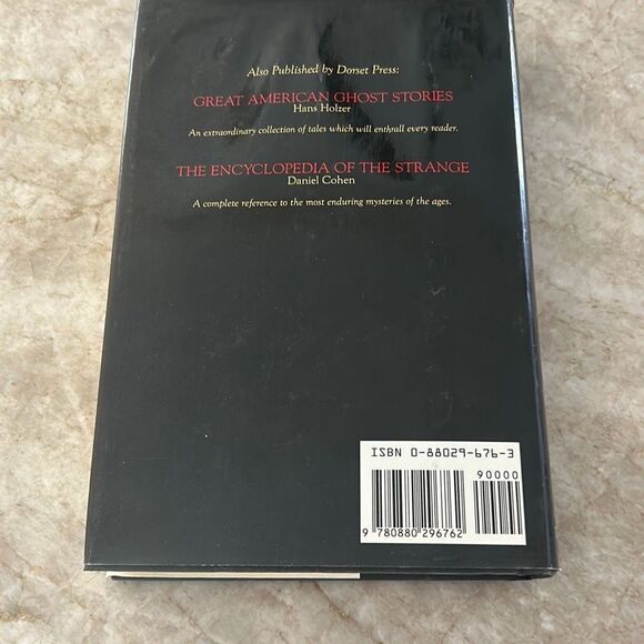 Draculas Brood Book - Picture 5 of 5